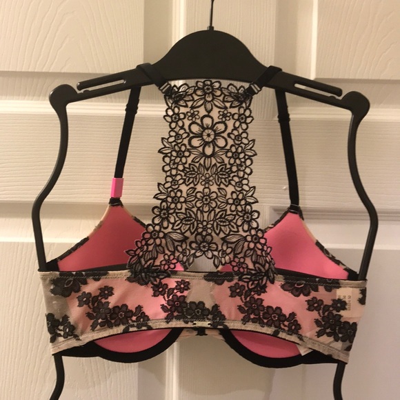 ๐Victoria Secret PINK Push-Up Racerback Bra - Picture 3 of 4